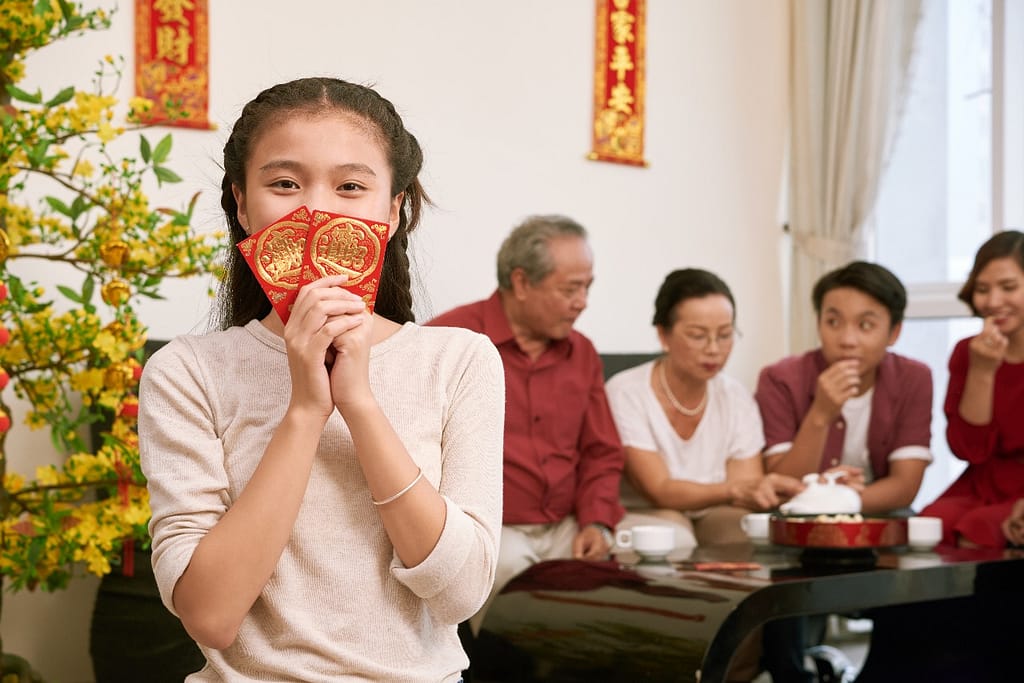 Cara Meminta Angpao dengan Sopan